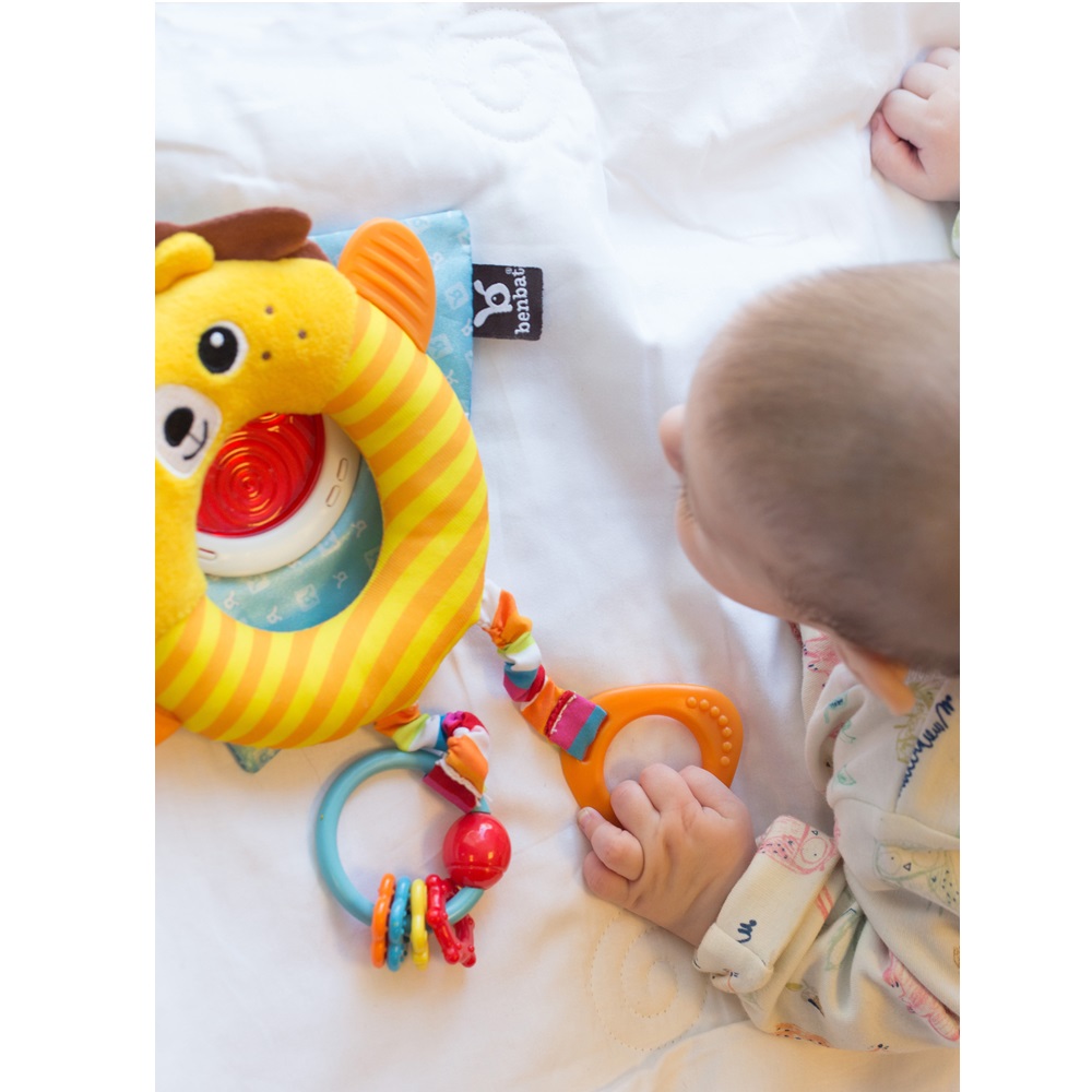 Benbat Multi Skill Travel Toy Lion